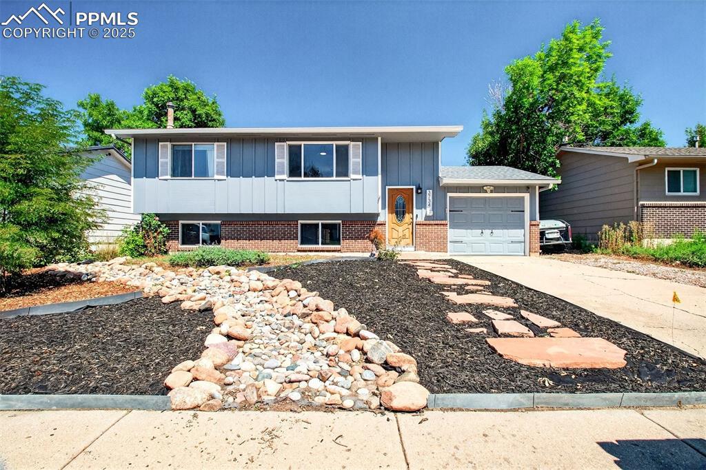 3734 S Vaquero Cir., Colorado Springs, CO 80918