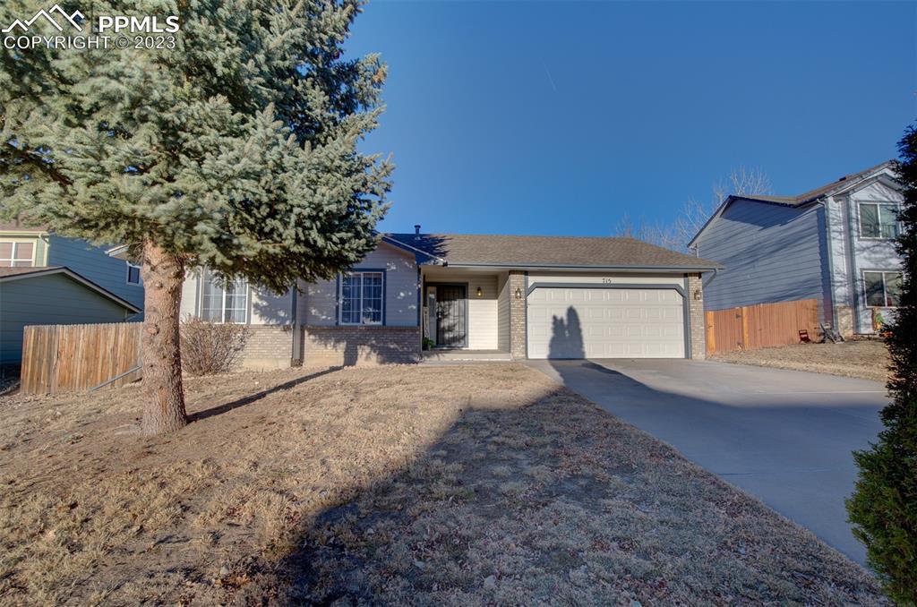 715 Stargate Dr., Colorado Springs, CO 80911