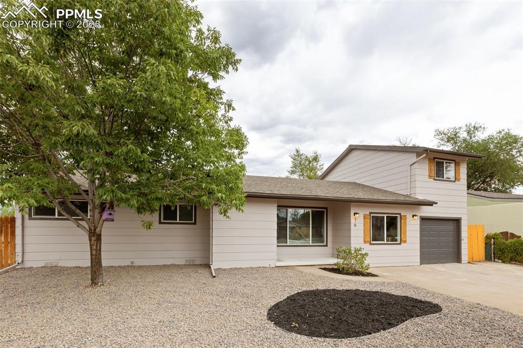 76 Everett Dr., Colorado Springs, CO 80911