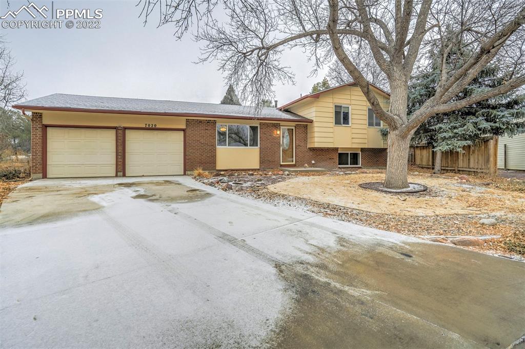 7020 Burroback Ct., Colorado Springs, CO 80911