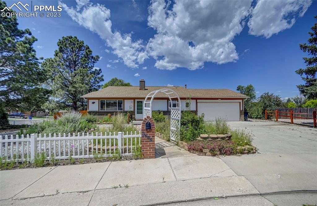 6712 Omaha Blvd., Colorado Springs, CO 80915