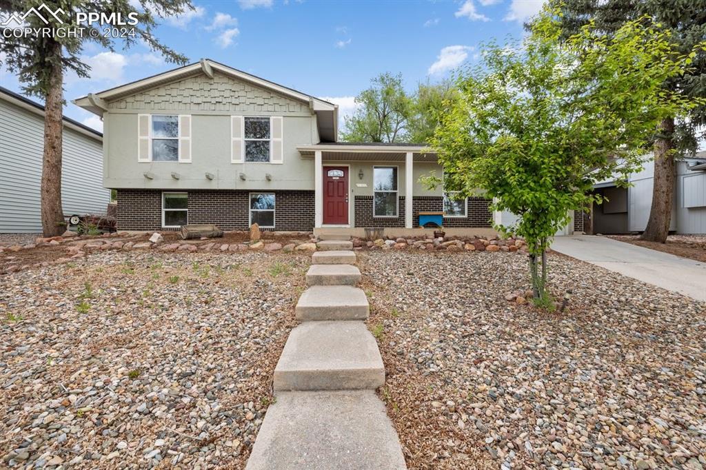 1438 Kingsley Dr., Colorado Springs, CO 80909
