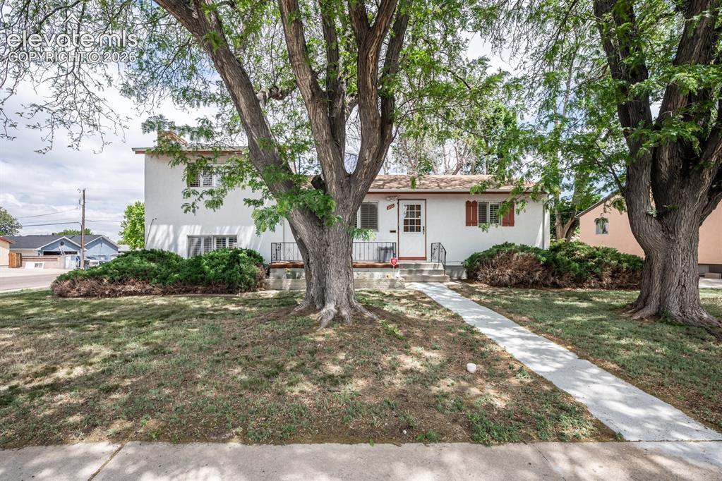 2100 Elmwood Ln., Pueblo, CO 81005