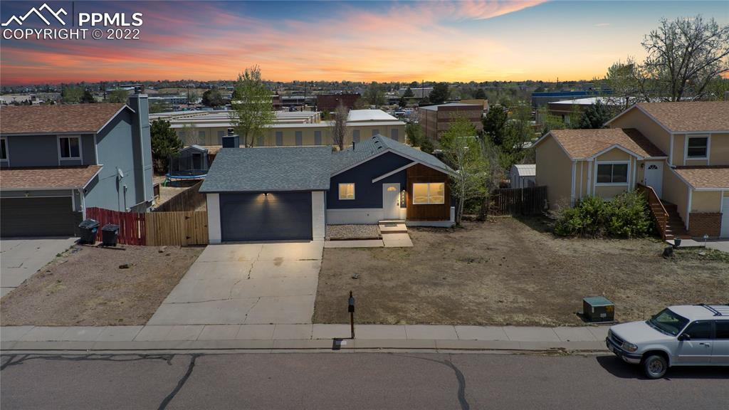 2255 Heathercrest Dr., Colorado Springs, CO 80915