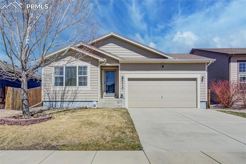 6848 Shimmering Leaf Rd., Colorado Springs, CO 80908