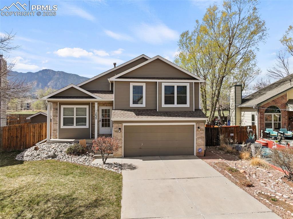 1235 Grass Valley Dr., Colorado Springs, CO 80906