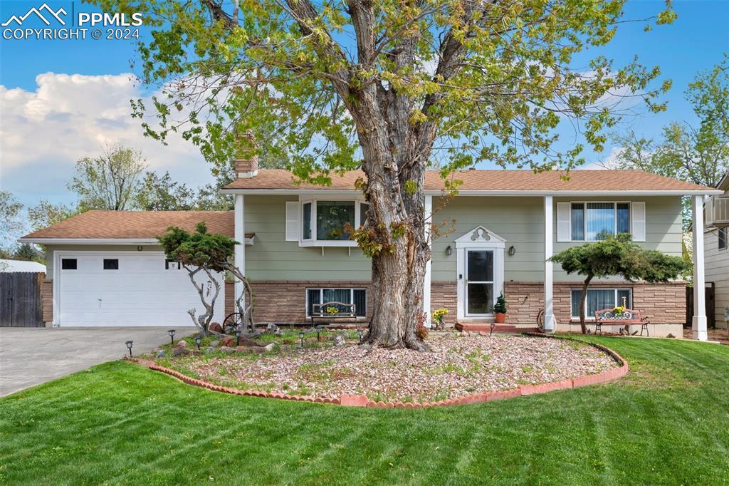 1110 Drake Cir., Colorado Springs, CO 80915