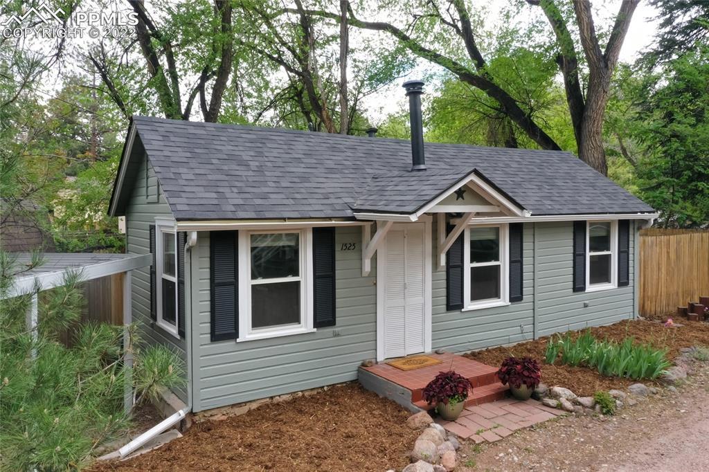 1525 W Cheyenne Rd., Colorado Springs, CO 80906