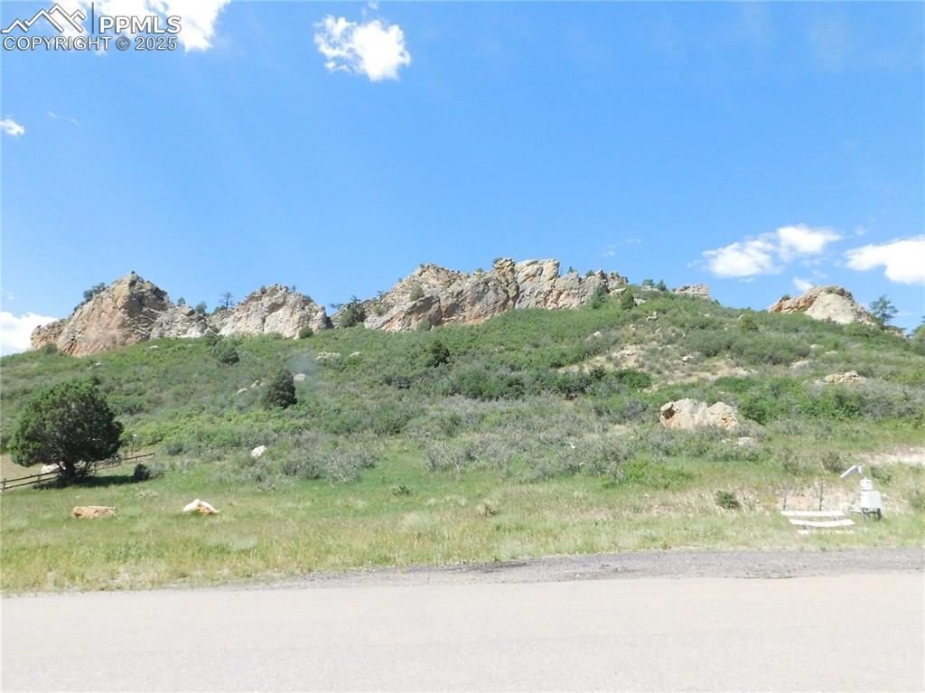 5760 Country Club Dr., Larkspur, CO 80118