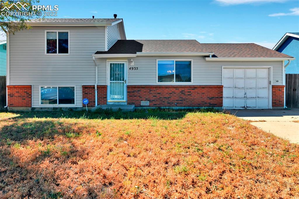 4935 Dover Dr., Colorado Springs, CO 80916