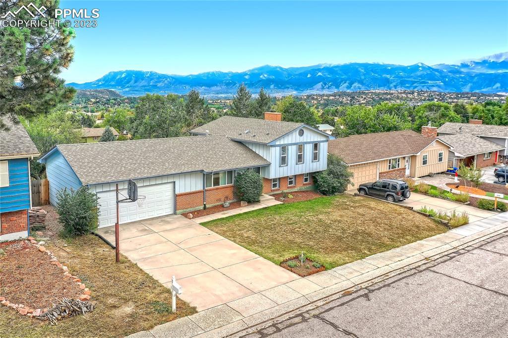 3165 Cortina Dr., Colorado Springs, CO 80918