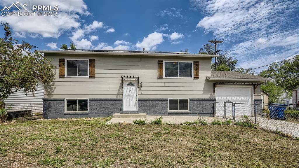 1083 Cambridge Ave., Colorado Springs, CO 80906