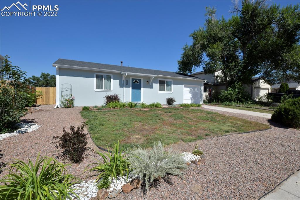 3277 Foxridge Dr., Colorado Springs, CO 80916