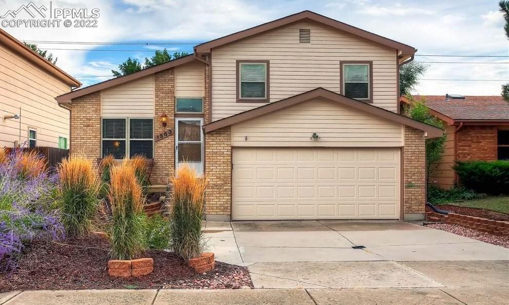 1563 Fourth St., Colorado Springs, CO 80907