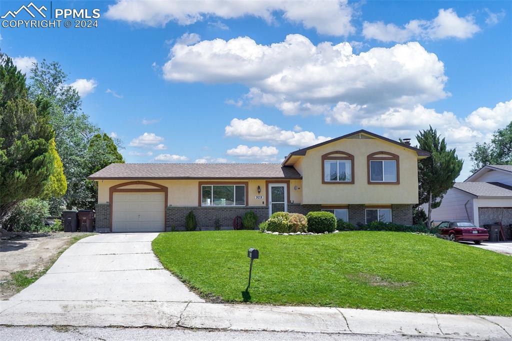 929 Cardinal St., Colorado Springs, CO 80911