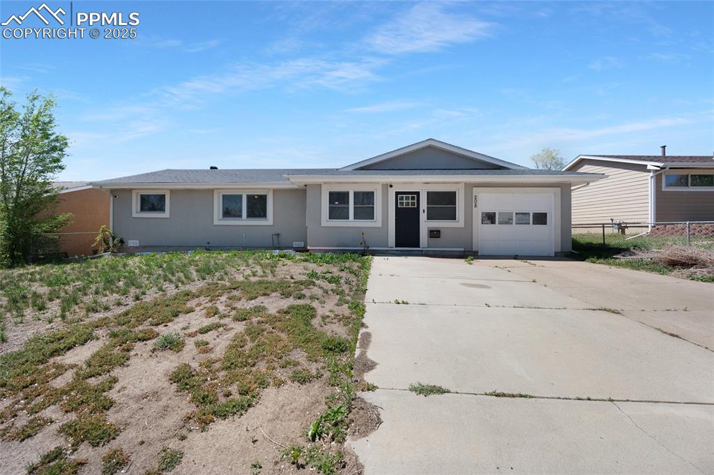 208 Davie Dr., Colorado Springs, CO 80911