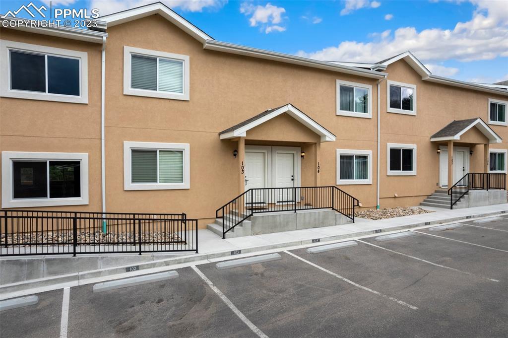 2220 E La Salle St. #103, Colorado Springs, CO 80909