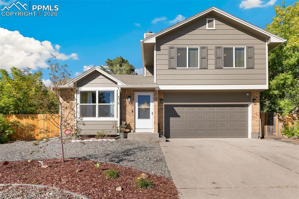 576 Lindstrom Dr., Colorado Springs, CO 80911