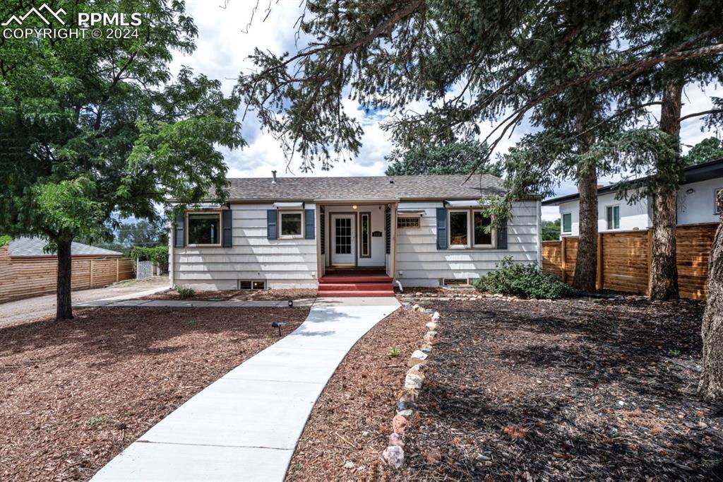 1220 Bonfoy Ave., Colorado Springs, CO 80909