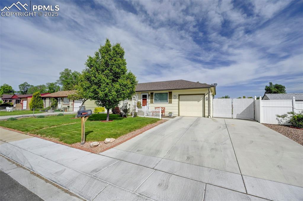 96 Susanne Cir., Colorado Springs, CO 80911