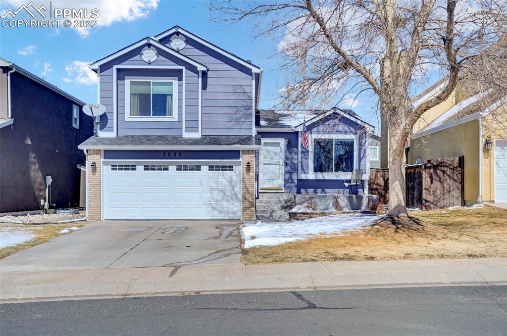 5220 Slickrock Dr., Colorado Springs, CO 80923