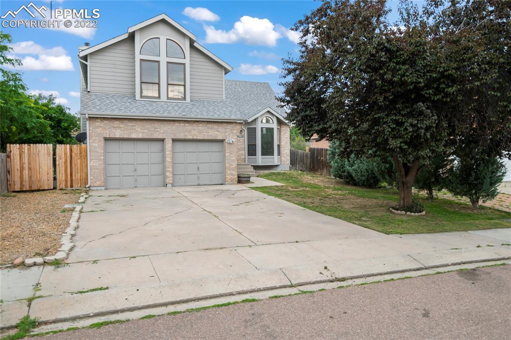 6220 Gemstone Way, Colorado Springs, CO 80918