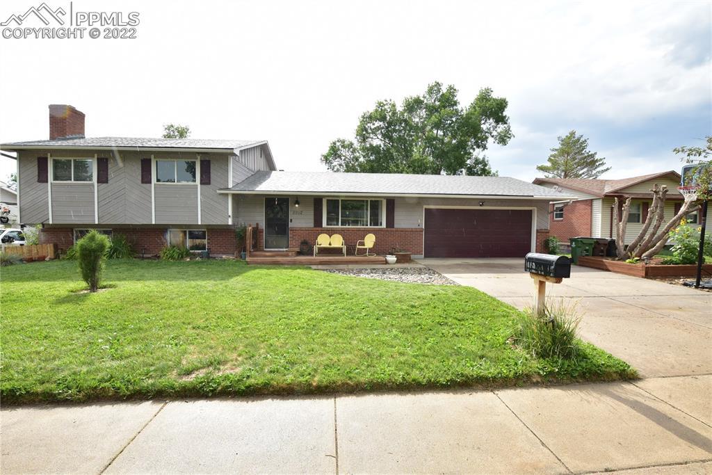 2202 W Greenwich Cir., Colorado Springs, CO 80909