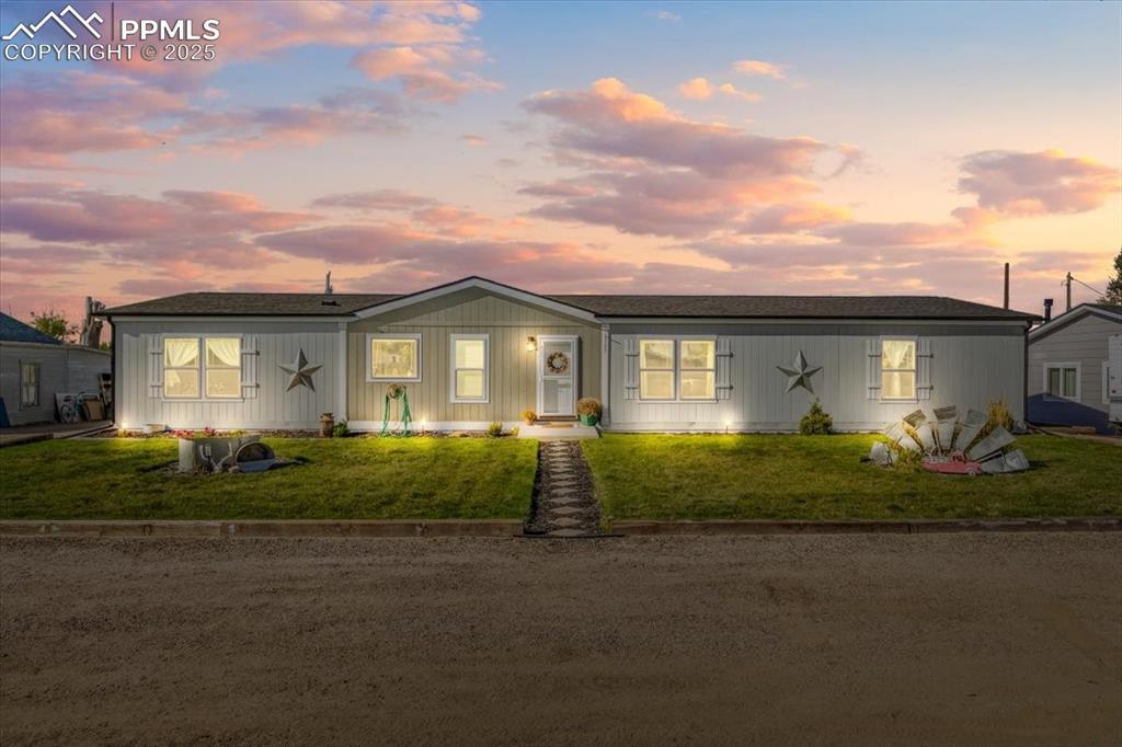 329 4th Ave., Deer Trail, CO 80105