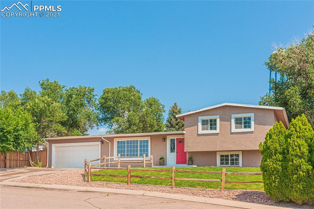 26 E Clover Cir., Colorado Springs, CO 80906