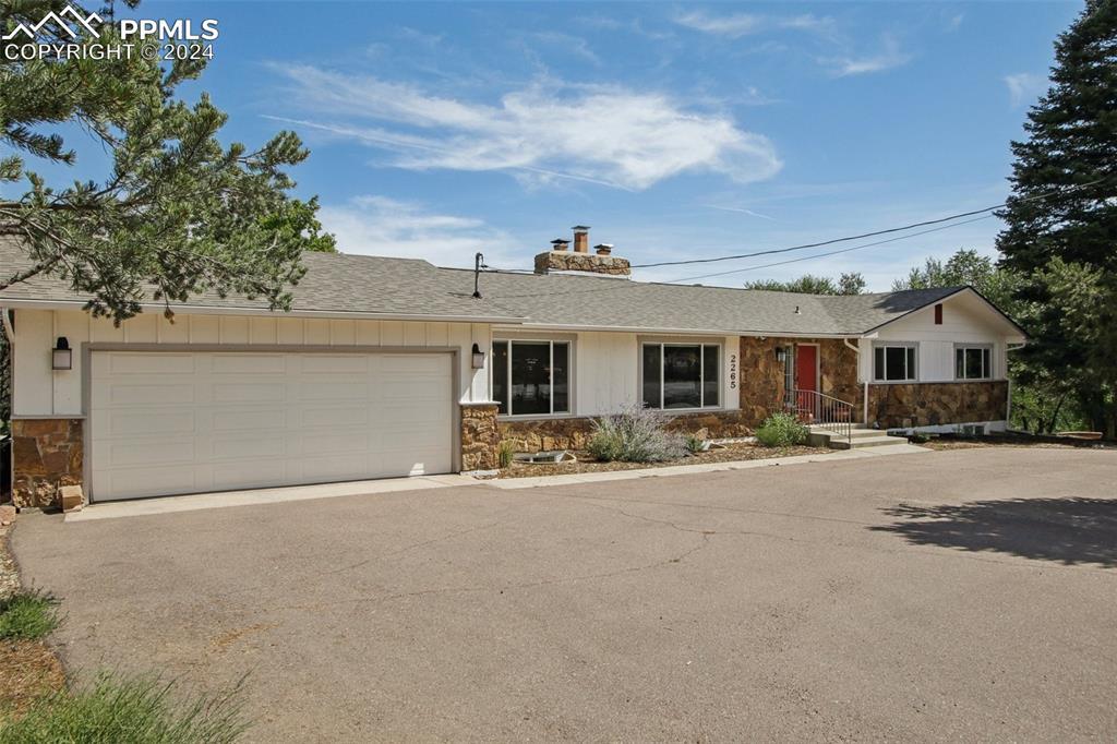 2265 Mesa Rd., Colorado Springs, CO 80904