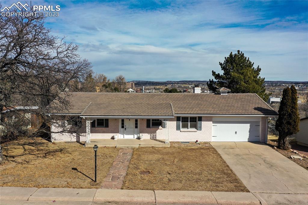 426 Westmark Ave., Colorado Springs, CO 80906