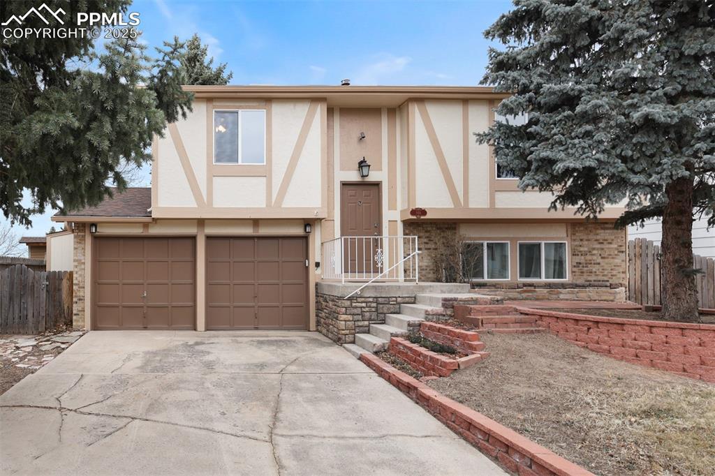 846 Badger Dr., Colorado Springs, CO 80916