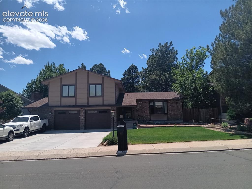 425 Grey Eagle Dr., Colorado Springs, CO 80919