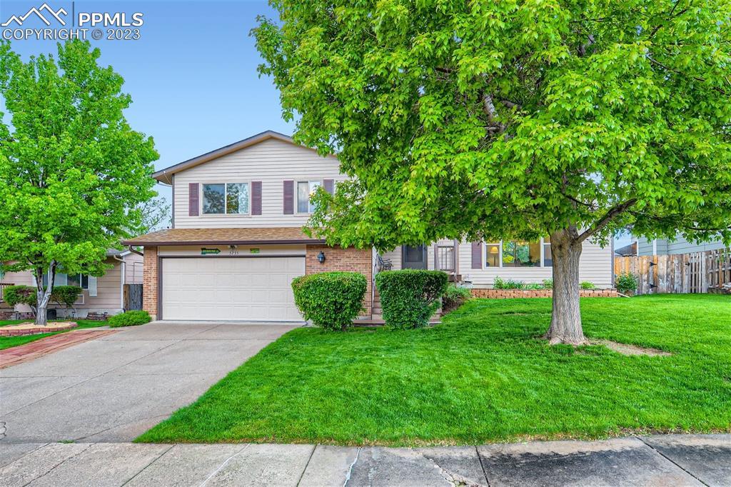 3235 Blue Mountain Way, Colorado Springs, CO 80906