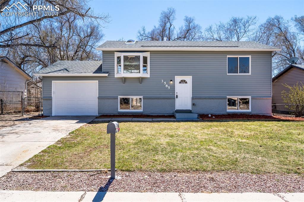 3585 Bridgewood Ln., Colorado Springs, CO 80910