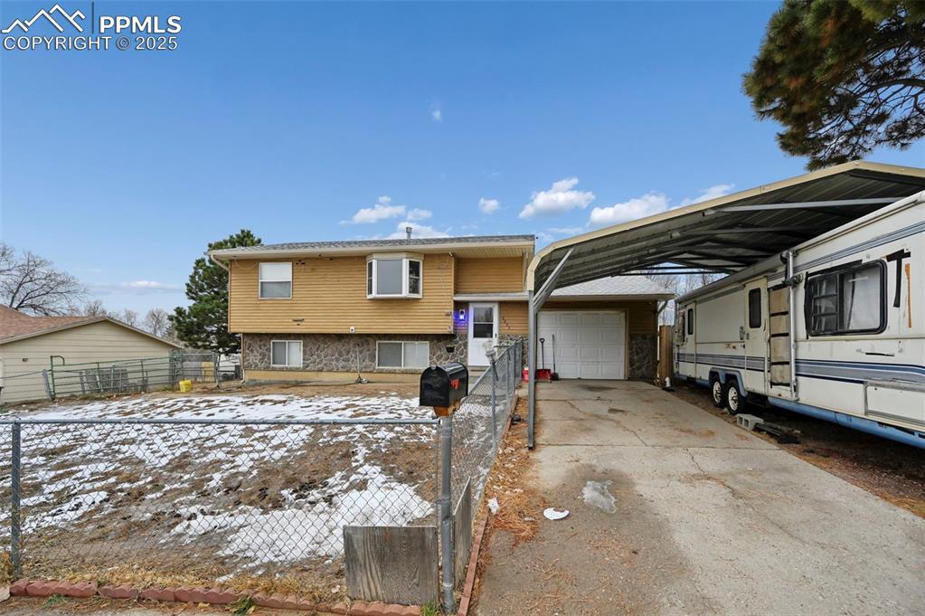 6885 Mescalero Dr., Colorado Springs, CO 80915