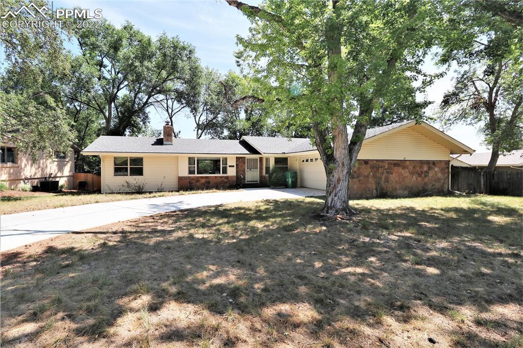 35 Friendship Ln., Colorado Springs, CO 80904