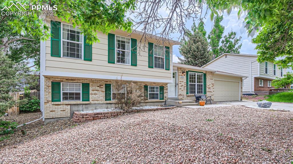 6633 Flintridge Dr., Colorado Springs, CO 80918