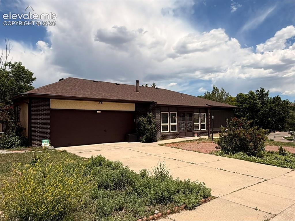 330 Catalina Dr., Colorado Springs, CO 80906