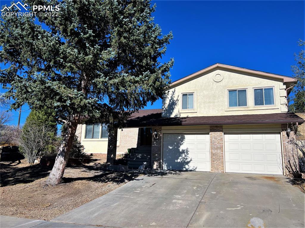 560 Crosstrail Dr., Colorado Springs, CO 80906