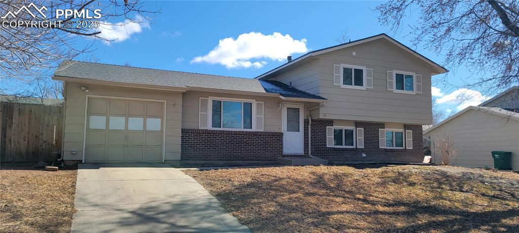 1327 Nokomis Dr., Colorado Springs, CO 80915