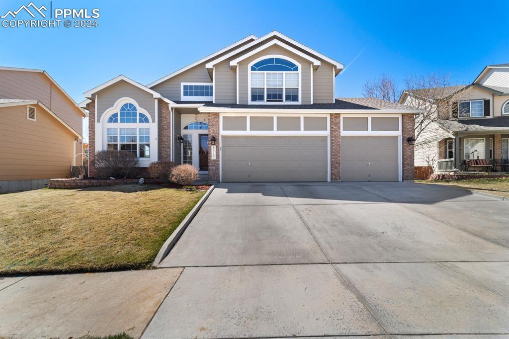 8940 Thorncreek Dr., Colorado Springs, CO 80920