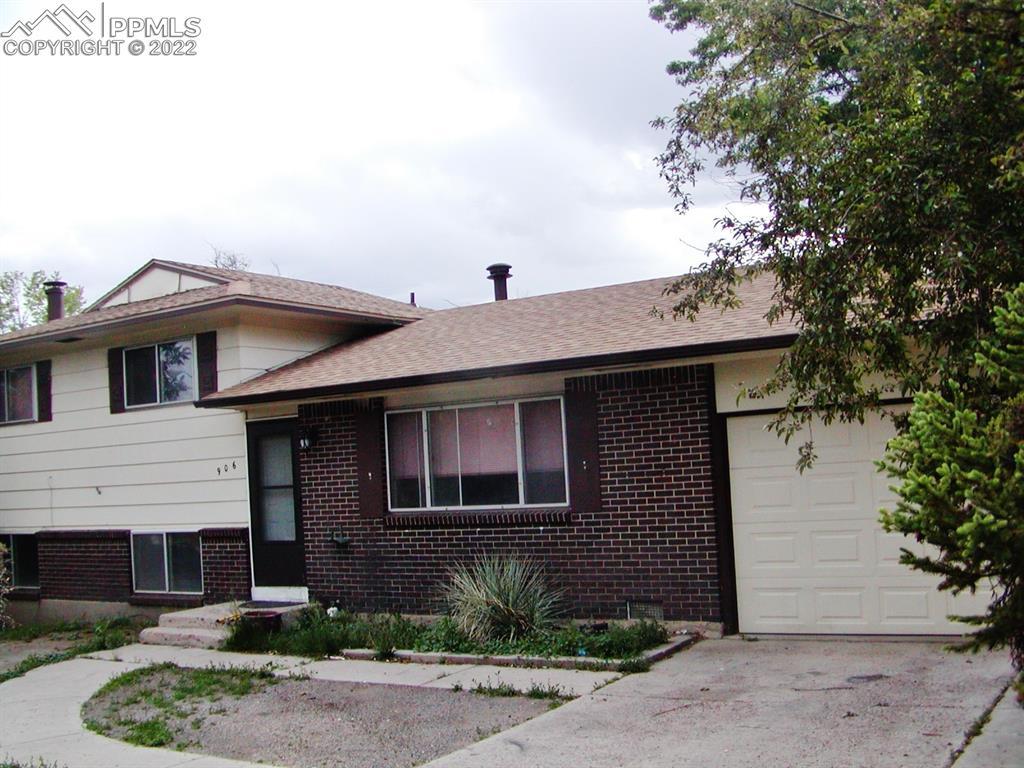 906 N Chelton Rd., Colorado Springs, CO 80909