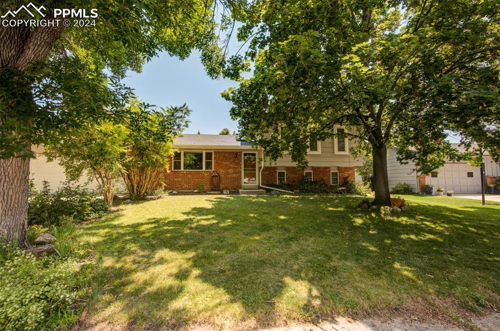 3055 W Whileaway Cir., Colorado Springs, CO 80917