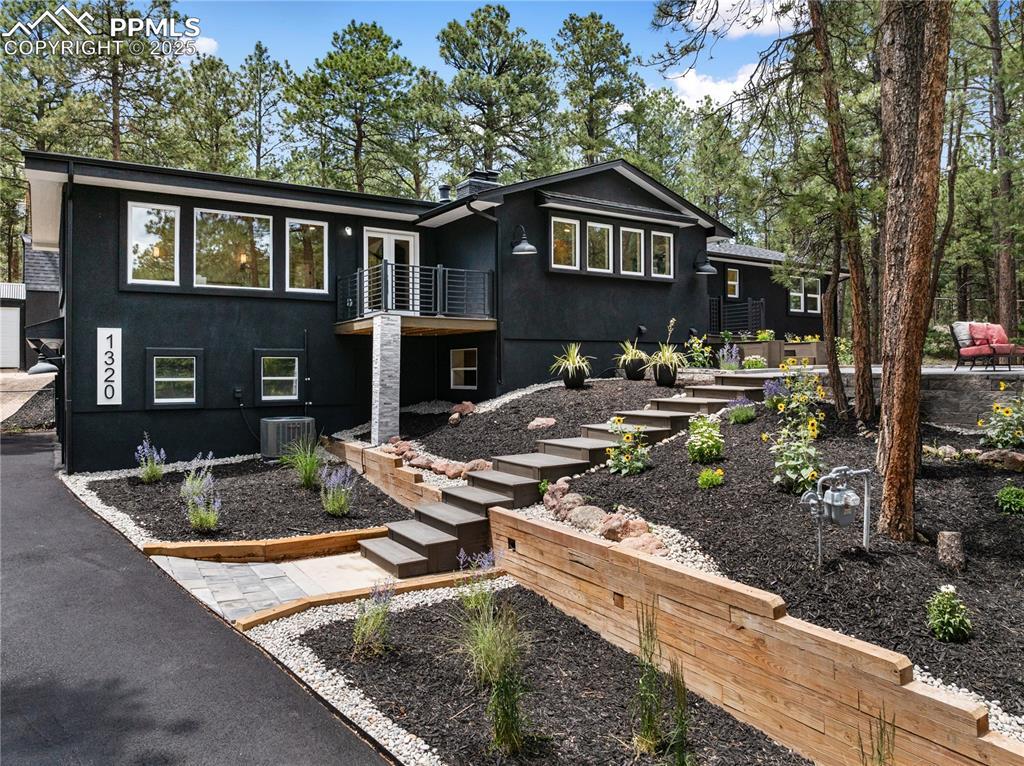 1320 Spring Valley Dr., Colorado Springs, CO 80921