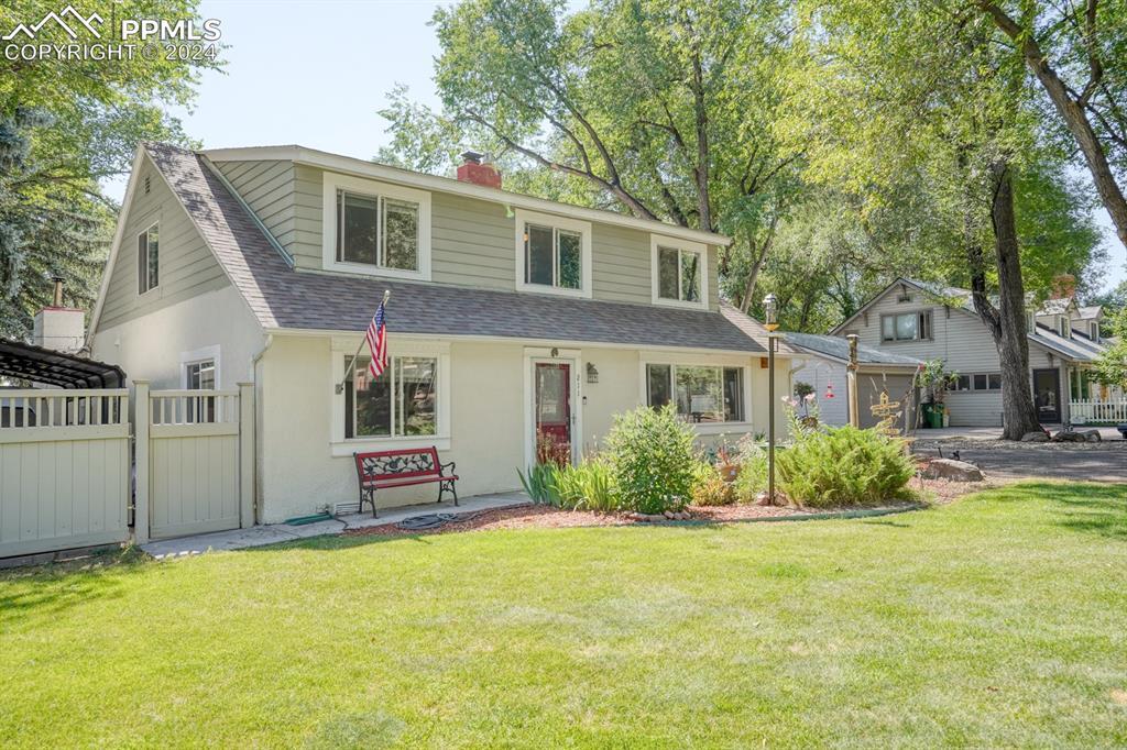 211 Wolfe Ave., Colorado Springs, CO 80905