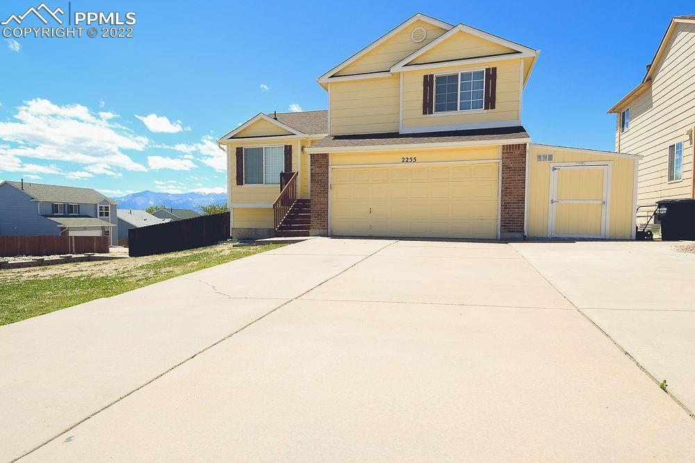 2255 Lisa Dr., Colorado Springs, CO 80915