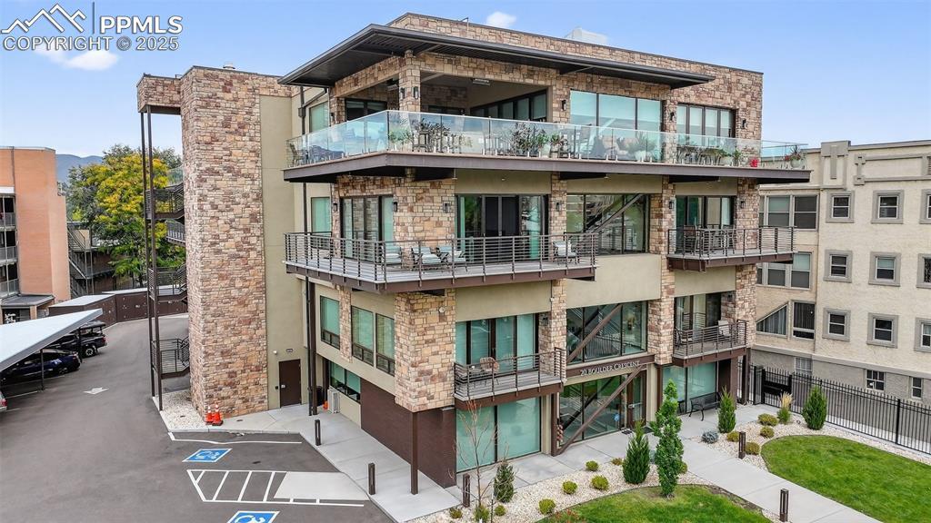 20 Boulder Crescent St. #202, Colorado Springs, CO 80903