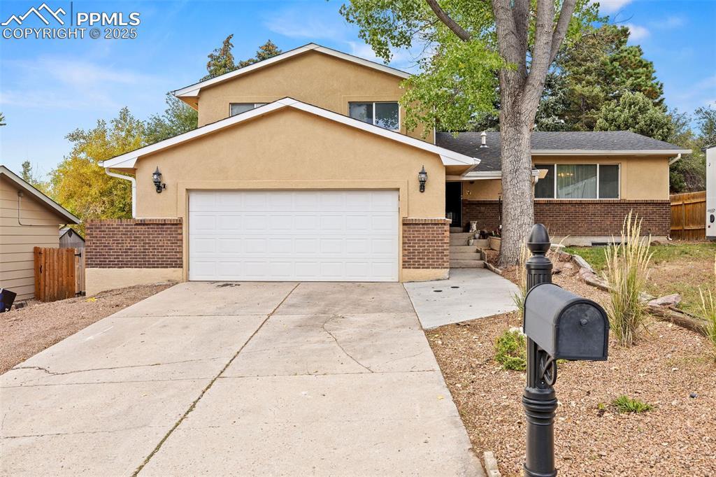 3230 Teardrop Cir., Colorado Springs, CO 80917