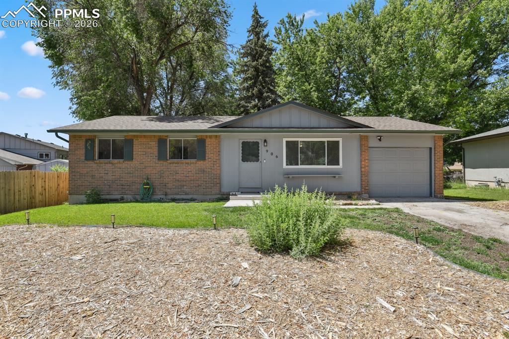 906 Bowser Dr., Colorado Springs, CO 80909
